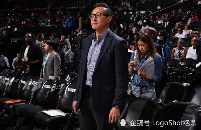“我们必须在赛季末会面来决定未来，我认为要么会完成续约要么就会离队。